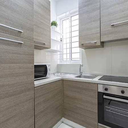 Apartament 2-bedroom Apartment, 2 Min By The Sea *